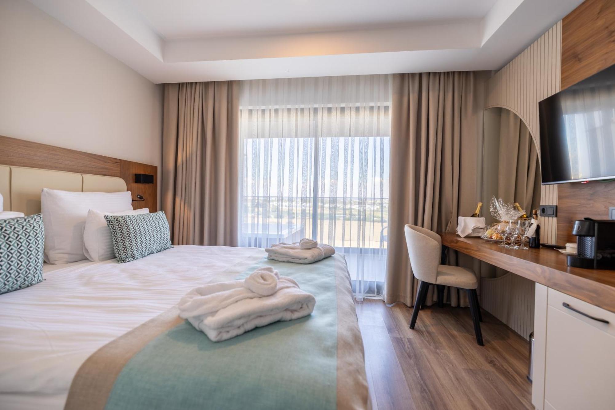 Side Moon Palace Hotel Экстерьер фото